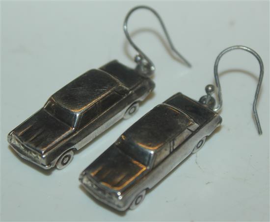 Pair Rover 2000 earrings